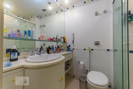 Apartamento à venda com 165m², 3 quartos e 1 vagaBanheiro da Suíte 2
