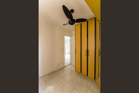 Quarto 2 de apartamento para alugar com 2 quartos, 51m² em Vila Esperança, São Paulo