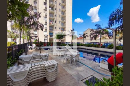 Apartamento à venda com 49m², 2 quartos e sem vagaÁrea comum - Piscina