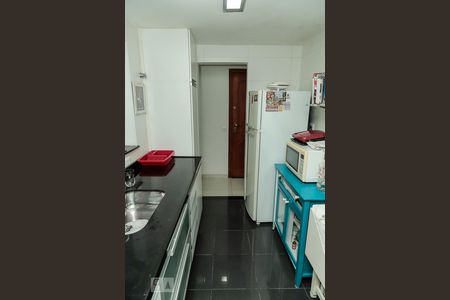 Apartamento à venda com 58m², 2 quartos e 1 vagaCozinha