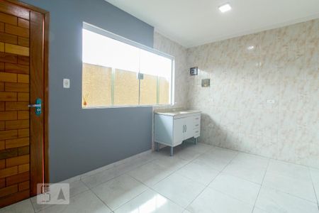 Sala e cozinha de casa à venda com 2 quartos, 35m² em Vila Bela, São Paulo
