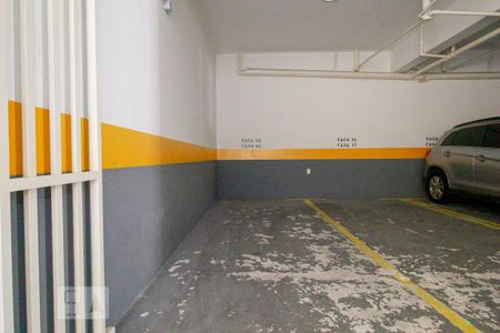 Garagem de casa à venda com 2 quartos, 35m² em Vila Bela, São Paulo