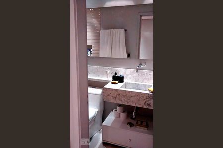 Banheiro de apartamento para alugar com 1 quarto, 58m² em Ideal, Novo Hamburgo