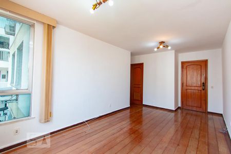 Sala de apartamento para alugar com 2 quartos, 75m² em Icaraí, Niterói