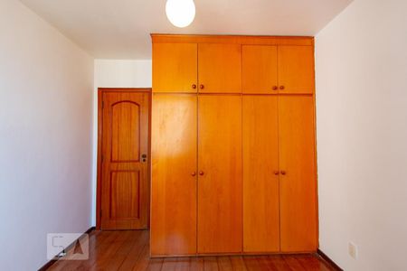 Quarto 1 de apartamento para alugar com 2 quartos, 75m² em Icaraí, Niterói