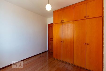 Quarto 1 de apartamento para alugar com 2 quartos, 75m² em Icaraí, Niterói