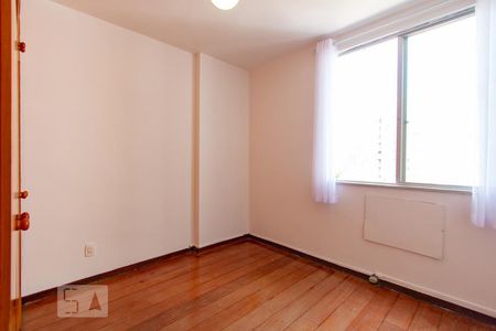 Quarto 1 de apartamento para alugar com 2 quartos, 75m² em Icaraí, Niterói
