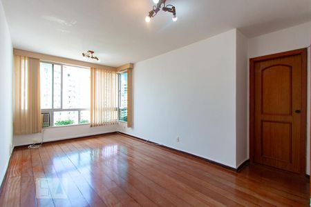 Sala de apartamento para alugar com 2 quartos, 75m² em Icaraí, Niterói