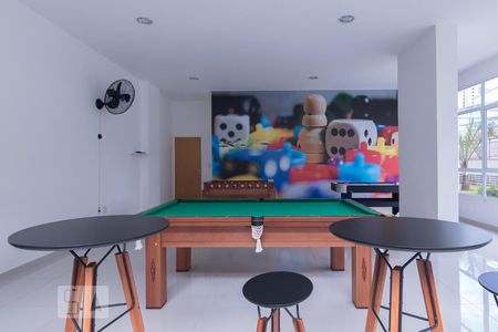 Apartamento para alugar com 74m², 2 quartos e 2 vagas Apartamento para alugar com 74m², 2 quartos e 2 vagasSala de Jogos