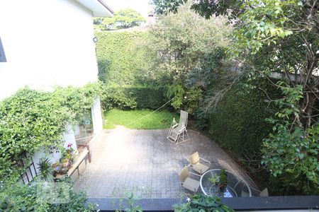 Casa à venda com 500m², 3 quartos e 5 vagasQuintal