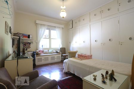 Casa à venda com 500m², 3 quartos e 5 vagasSuíte 2