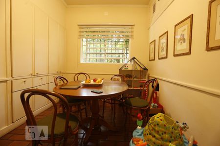 Casa à venda com 500m², 3 quartos e 5 vagasCopa