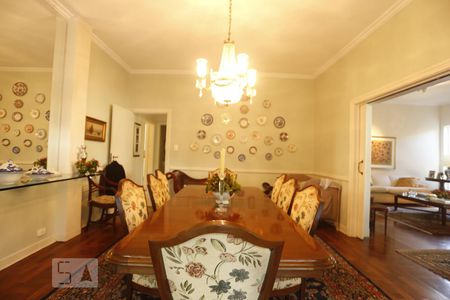 Sala de Jantar de casa à venda com 3 quartos, 500m² em Pacaembu, São Paulo