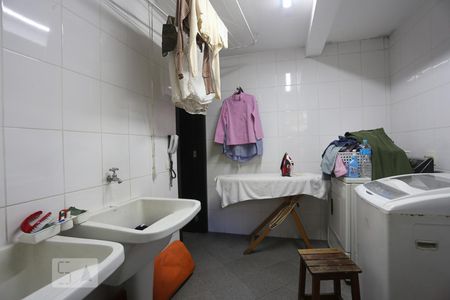 Casa à venda com 500m², 3 quartos e 5 vagasArea de Serviço