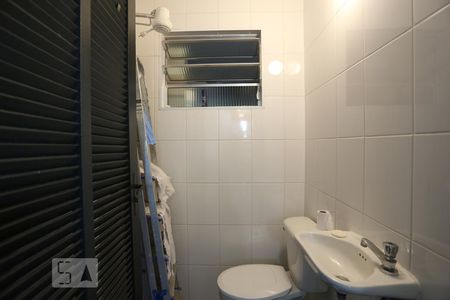 Casa à venda com 500m², 3 quartos e 5 vagasBanheiro de Serviço