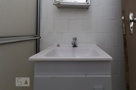 Banheiro de casa para alugar com 1 quarto, 45m² em Saúde, São Paulo