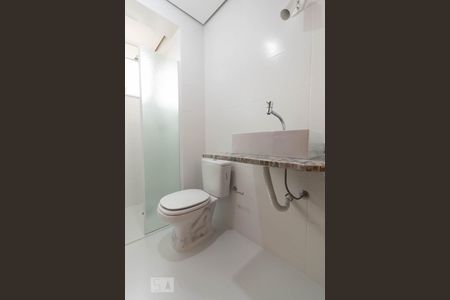 Banheiro Social de apartamento para alugar com 2 quartos, 54m² em Vila São Paulo, São Paulo