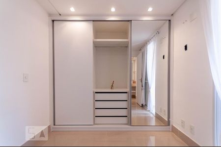 Apartamento à venda com 34m², 1 quarto e 1 vagaQuarto