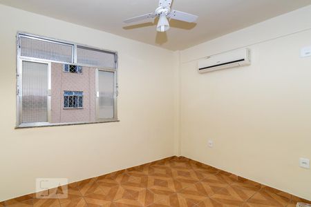 Quarto 1 de apartamento à venda com 2 quartos, 45m² em Irajá, Rio de Janeiro