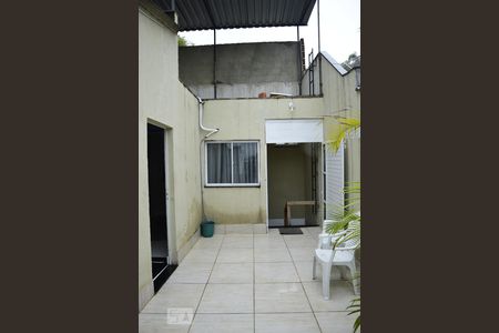 Casa à venda com 100m², 3 quartos e sem vagaÁrea externa