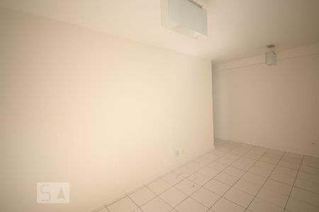 Sala de apartamento para alugar com 3 quartos, 70m² em Fonseca, Niterói