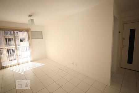 Sala de apartamento para alugar com 3 quartos, 70m² em Fonseca, Niterói