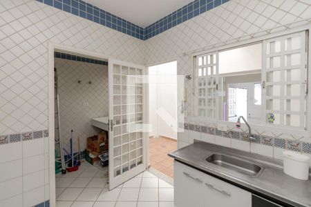 Casa para alugar com 160m², 3 quartos e 2 vagasCozinha