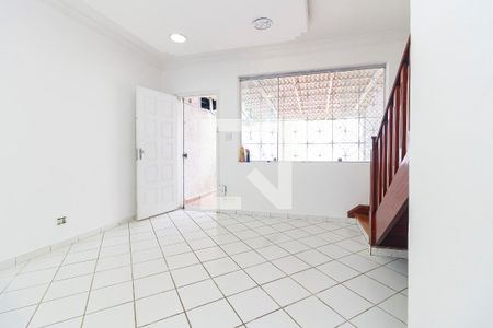 Sala de casa para alugar com 3 quartos, 160m² em Jardim das Acácias, São Paulo