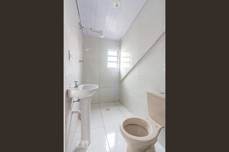 Banheiro  de kitnet/studio para alugar com 1 quarto, 30m² em Centro, Osasco