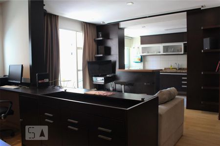 Sala de apartamento à venda com 1 quarto, 65m² em Barra da Tijuca, Rio de Janeiro