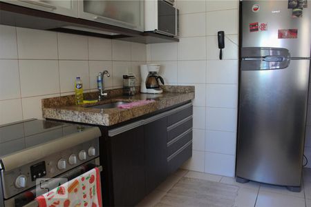 Cozinha de apartamento para alugar com 1 quarto, 65m² em Barra da Tijuca, Rio de Janeiro