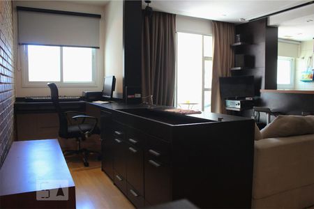 Sala de apartamento à venda com 1 quarto, 65m² em Barra da Tijuca, Rio de Janeiro