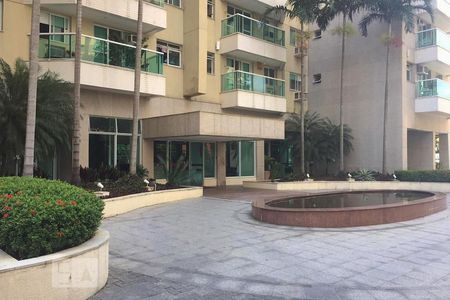Apartamento à venda com 65m², 1 quarto e 1 vaga Apartamento à venda com 65m², 1 quarto e 1 vagaFachada