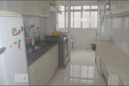 Cozinha de apartamento à venda com 2 quartos, 70m² em Lajeado, São Paulo