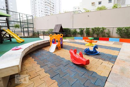 Apartamento para alugar com 125m², 4 quartos e 2 vagasPlayground