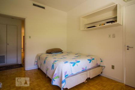 Quarto 1 de apartamento para alugar com 4 quartos, 230m² em Bom Fim, Porto Alegre