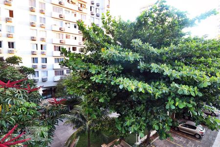 Vista Quarto 2 de apartamento para alugar com 2 quartos, 50m² em Barra da Tijuca, Rio de Janeiro