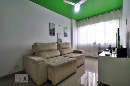 Sala de apartamento para alugar com 2 quartos, 50m² em Barra da Tijuca, Rio de Janeiro