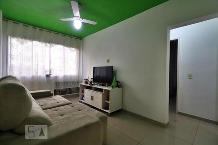 Sala de apartamento para alugar com 2 quartos, 50m² em Barra da Tijuca, Rio de Janeiro