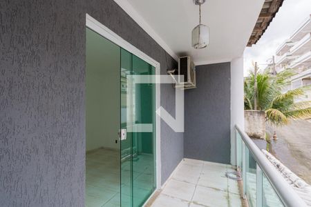 Casa de condomínio à venda com 128m², 2 quartos e 3 vagasVaranda da Suíte 1