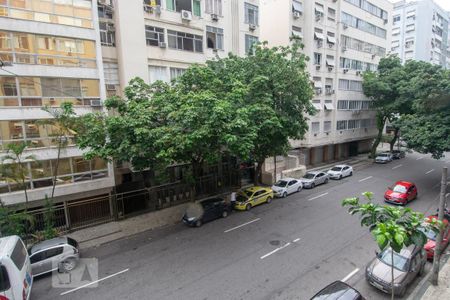 Vista da Sala de apartamento à venda com 2 quartos, 86m² em Copacabana, Rio de Janeiro