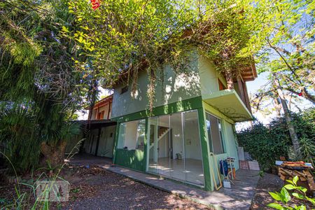 Casa à venda com 120m², 3 quartos e 1 vagaFachada fundos