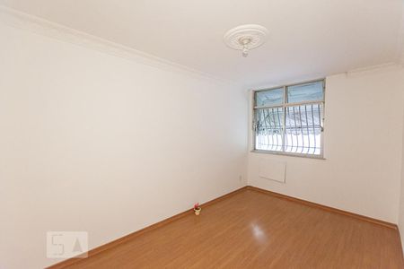 quarto 2 de apartamento à venda com 3 quartos, 110m² em Icaraí, Niterói