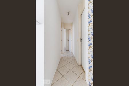 Corredor de apartamento à venda com 2 quartos, 60m² em Vila Nova, Campinas