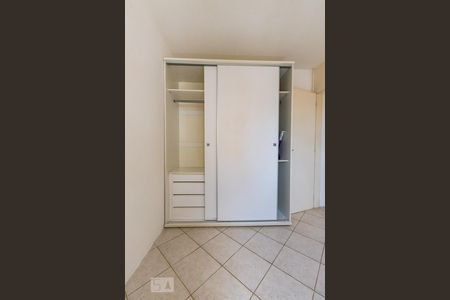Apartamento à venda com 60m², 2 quartos e 1 vagaQuarto 2