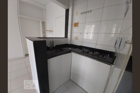 Cozinha de apartamento para alugar com 1 quarto, 36m² em Botafogo, Rio de Janeiro