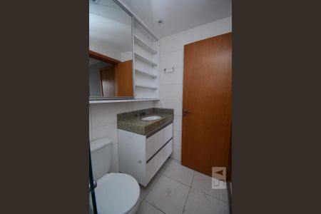 Apartamento para alugar com 60m², 2 quartos e 2 vagasBanheiro da Suíte 1