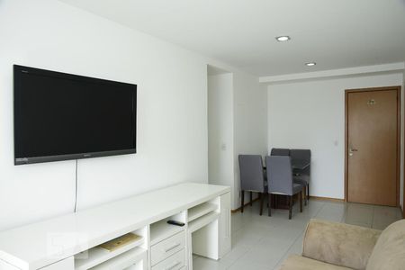 Sala de casa de condomínio à venda com 3 quartos, 115m² em Barra da Tijuca, Rio de Janeiro