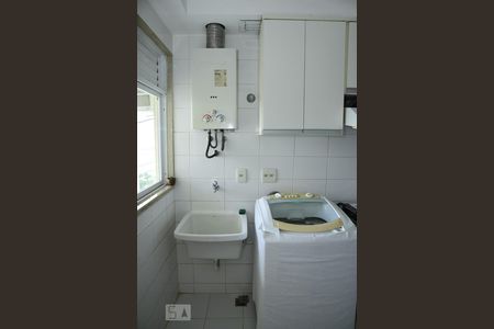 Casa de condomínio à venda com 115m², 3 quartos e 2 vagasÁrea de Serviço