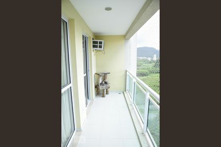 Casa de condomínio à venda com 115m², 3 quartos e 2 vagasVaranda do Quarto 2 e 3